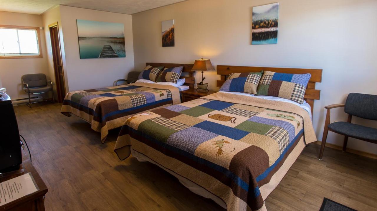 Bear Tracks Inn Lion's Head Extérieur photo